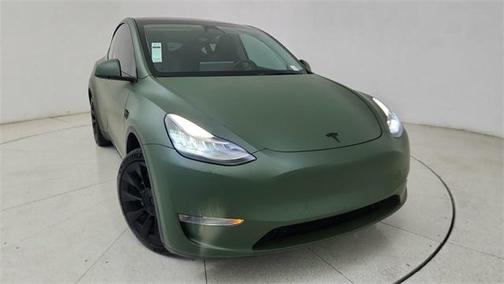 2022 Tesla Model Y Long Range Dual Motor All-Wheel Drive