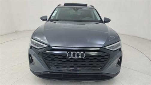 2024 Audi Q8 e-tron Prestige