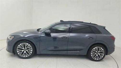 2024 Audi Q8 e-tron Prestige