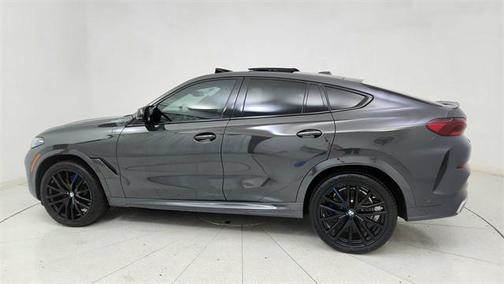 2024 BMW X6 M60i