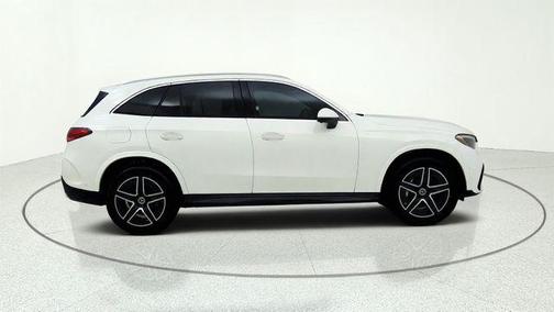 Polar White 2025 Mercedes-Benz GLC 300 4MATIC