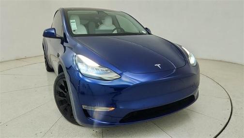 2022 Tesla Model Y Long Range Dual Motor All-Wheel Drive