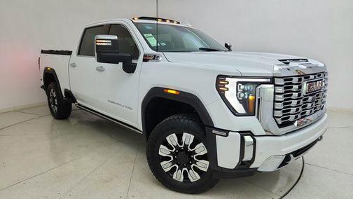 Summit White 2025 GMC Sierra 3500 Denali