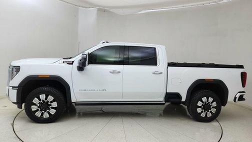 Summit White 2025 GMC Sierra 3500 Denali