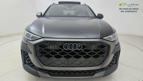 Mythos Black Metallic 2025 Audi RS Q8 4.0T