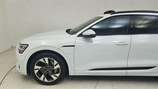 2023 Audi e-tron Premium quattro