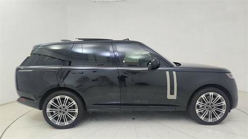 2023 Land Rover Range Rover P530 SE