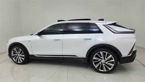 2024 Cadillac LYRIQ Luxury w/1SE