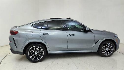 2025 BMW X6 xDrive40i