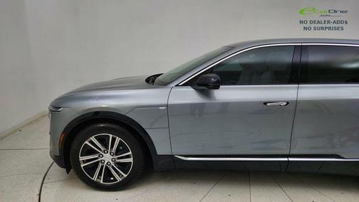 Argent Silver Metallic 2024 Cadillac LYRIQ Luxury
