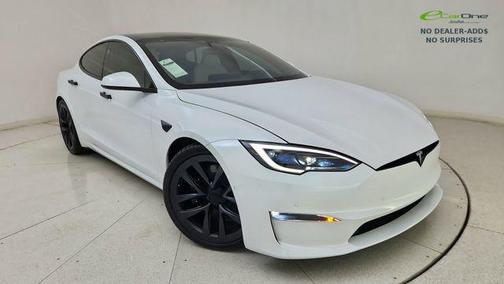 Pearl White Multi-Coat 2023 Tesla Model S Standard Range