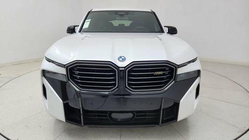 2023 BMW XM Base