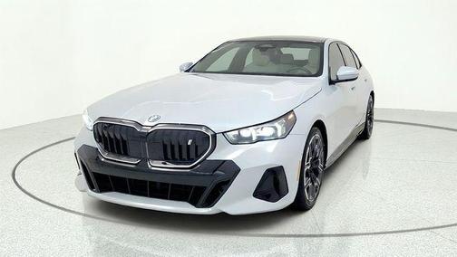 Brooklyn Grey Metallic 2026 BMW i5 eDrive40