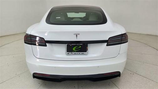 2022 Tesla Model S Base