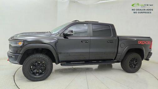 Diamond Black Crystal Pearlcoat 2025 RAM 1500 RHO Crew Cab 4x4 5'7' Box
