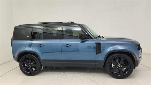 2024 Land Rover Defender 110 P300