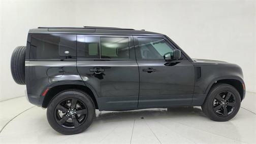 2024 Land Rover Defender 110 P300