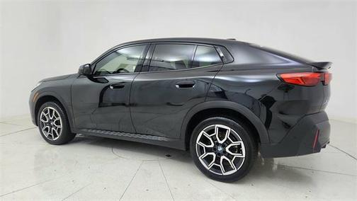 2025 BMW X2 xDrive28i