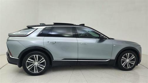 2024 Cadillac LYRIQ Luxury w/1SE