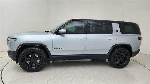 2024 Rivian R1S Adventure