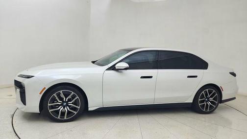 White Metallic 2025 BMW 740 740i