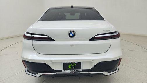 White Metallic 2025 BMW 740 740i