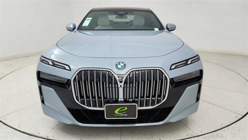 2025 BMW 740 xDrive