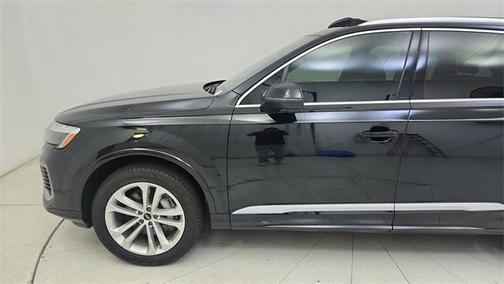 2025 Audi Q7 55 Premium