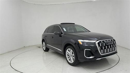 2025 Audi Q7 55 Premium