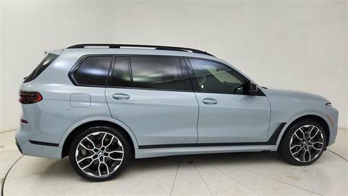 2026 BMW X7 M60i