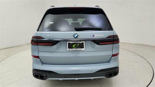 2026 BMW X7 M60i