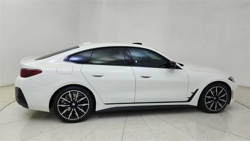 2025 BMW M440 i xDrive