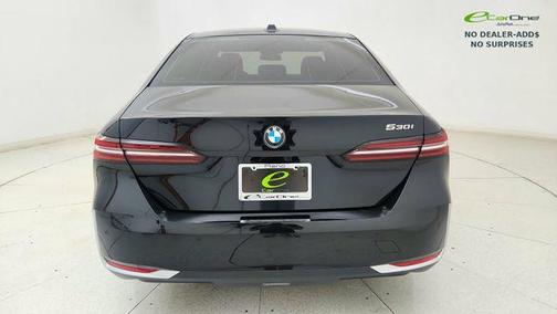 Black Sapphire Metallic 2026 BMW 530 530i