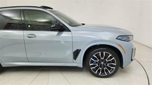 2025 BMW X5 M60i