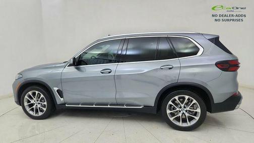 Gray Metallic 2026 BMW X5 xDrive40i