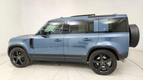 2024 Land Rover Defender 110 P500 SE