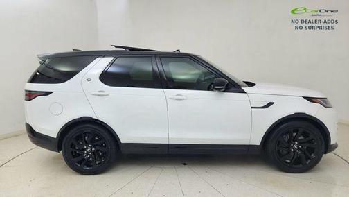 Fuji White 2023 Land Rover Discovery P360 HSE R-Dynamic