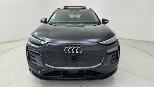 2025 Audi Q6 e-tron Premium Plus quattro