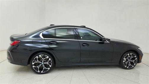 2025 BMW 330 i xDrive