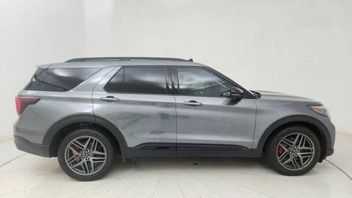 Carbonized Gray Metallic 2025 Ford Explorer ST