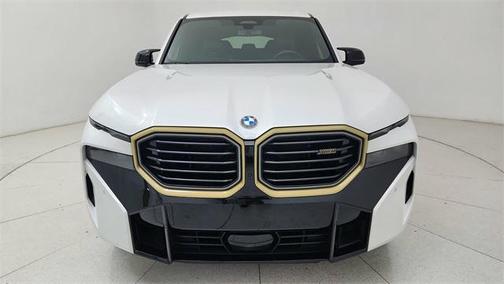 2023 BMW XM Base