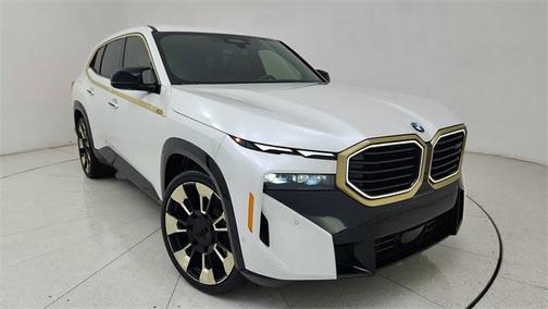 2023 BMW XM Base