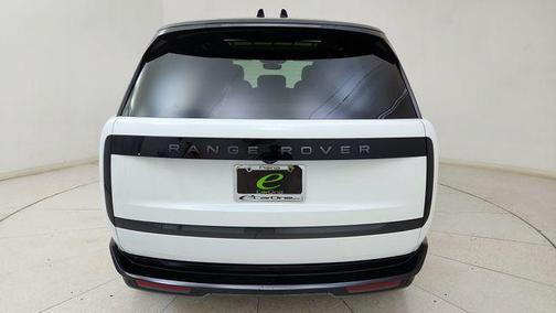 White 2025 Land Rover Range Rover P400 SE