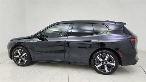 2026 BMW iX xDrive45
