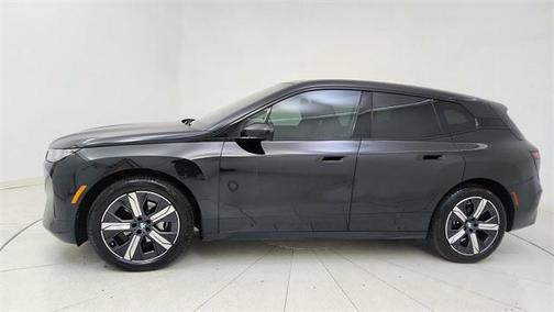 2026 BMW iX xDrive45