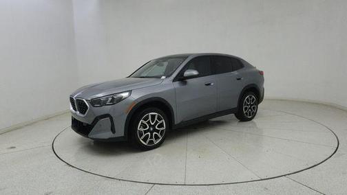 Gray Metallic 2025 BMW X2 xDrive28i