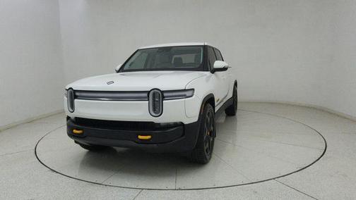 Glacier White 2025 Rivian R1T Ascend Tri Motor Max Pack
