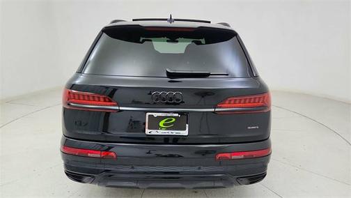2024 Audi Q7 55 Prestige