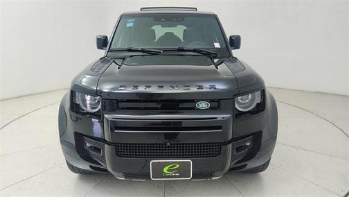 2024 Land Rover Defender 110 V8