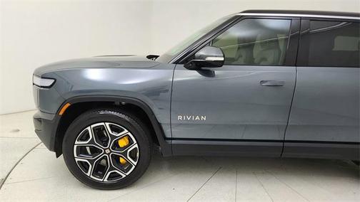 2023 Rivian R1S Adventure